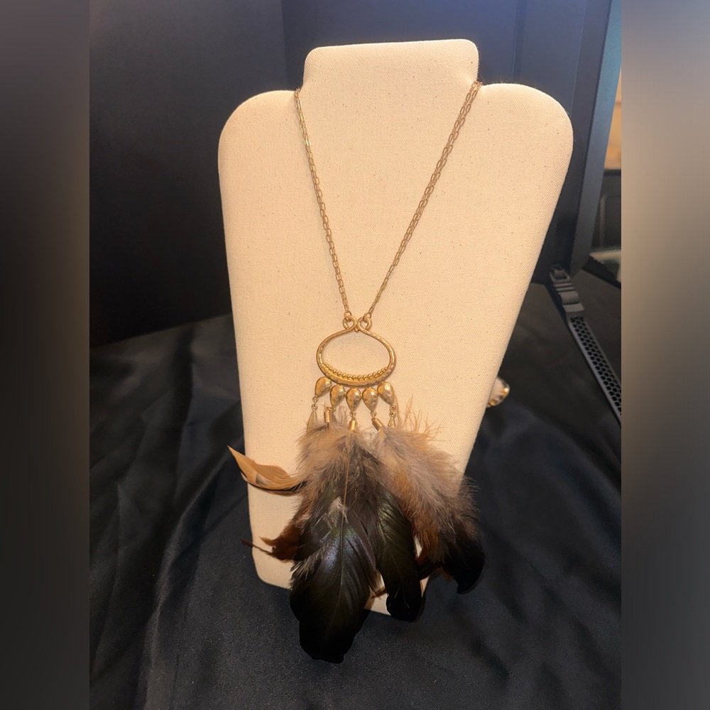 boho feather necklace
